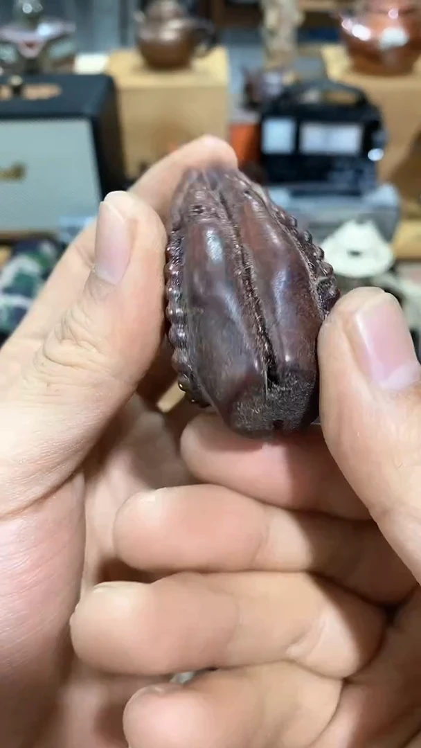 瓷片闪购商品  如图所示