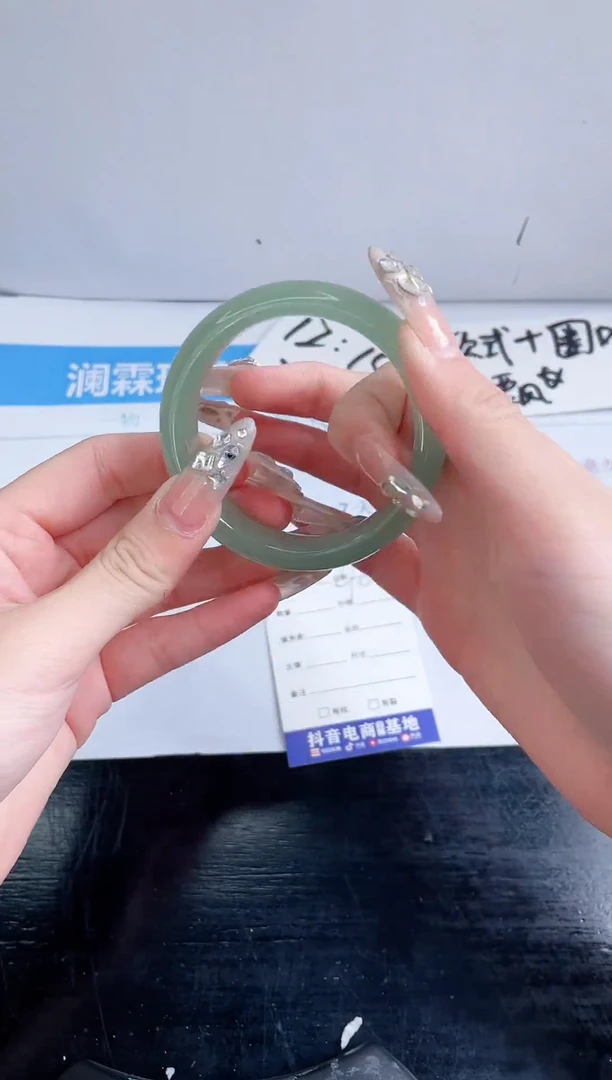 石英质玉手镯未镶嵌k297-52