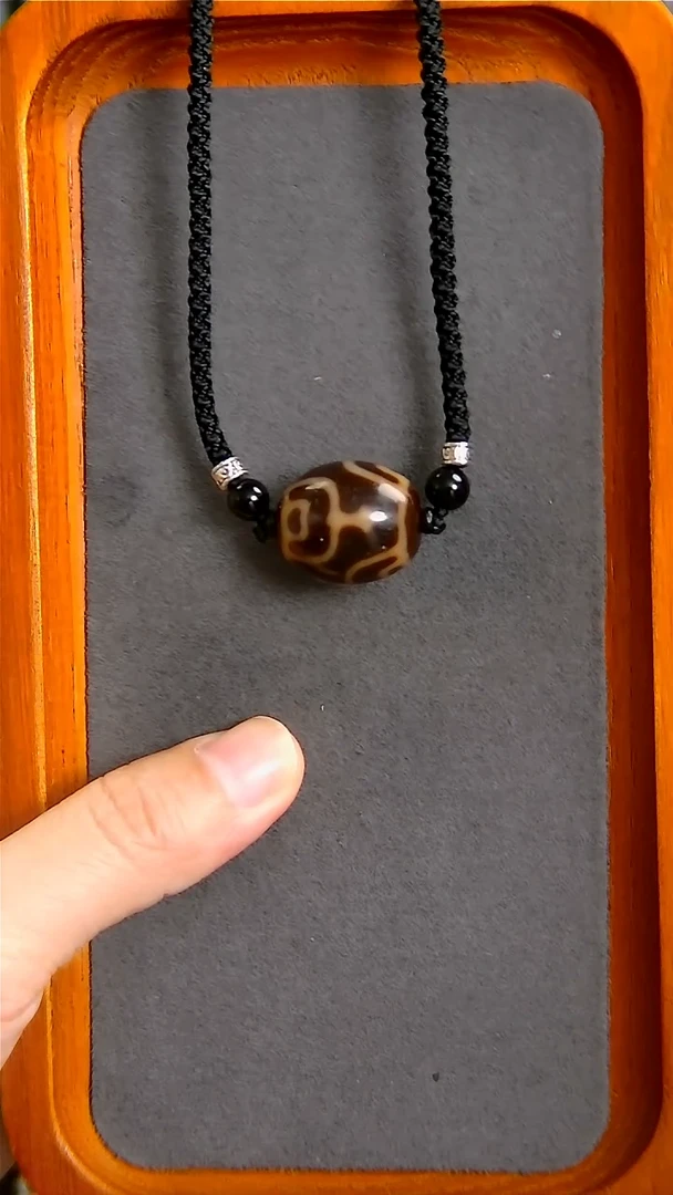 未镶嵌玛瑙/玉髓珠宝半成品上肯莲心四宝瓶达洛天珠17*20