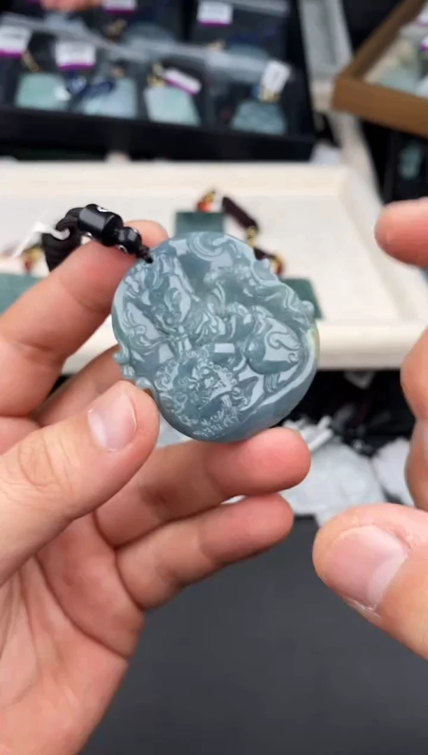 【闪购商品】翡翠颈饰未镶嵌  天然翡翠，一物一图