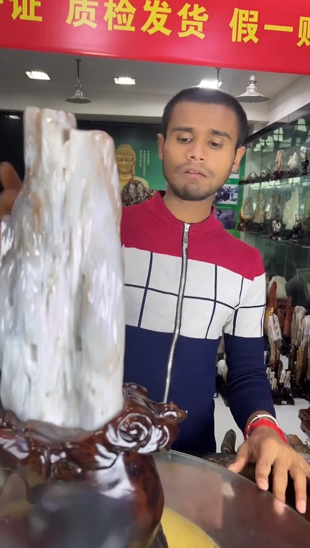 缅甸天然树化玉摆件