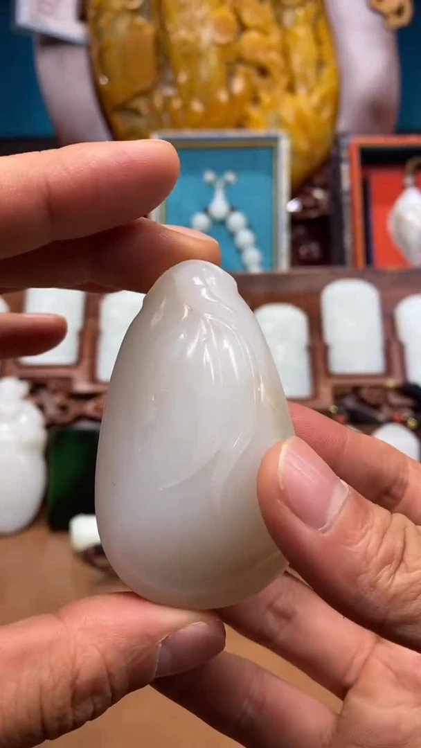 未镶嵌和田玉挂件明****.和田玉