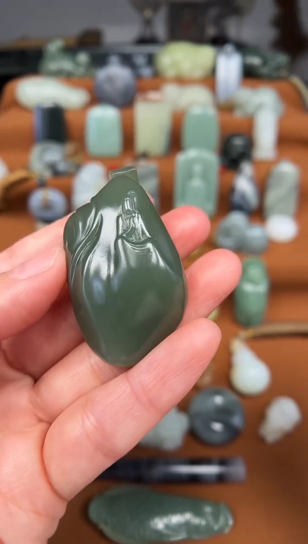 【闪购商品】和田玉颈饰未镶嵌悟道