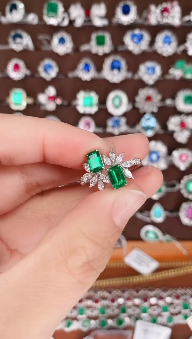 【闪购商品】祖母绿18K金戒指18K金镶嵌1