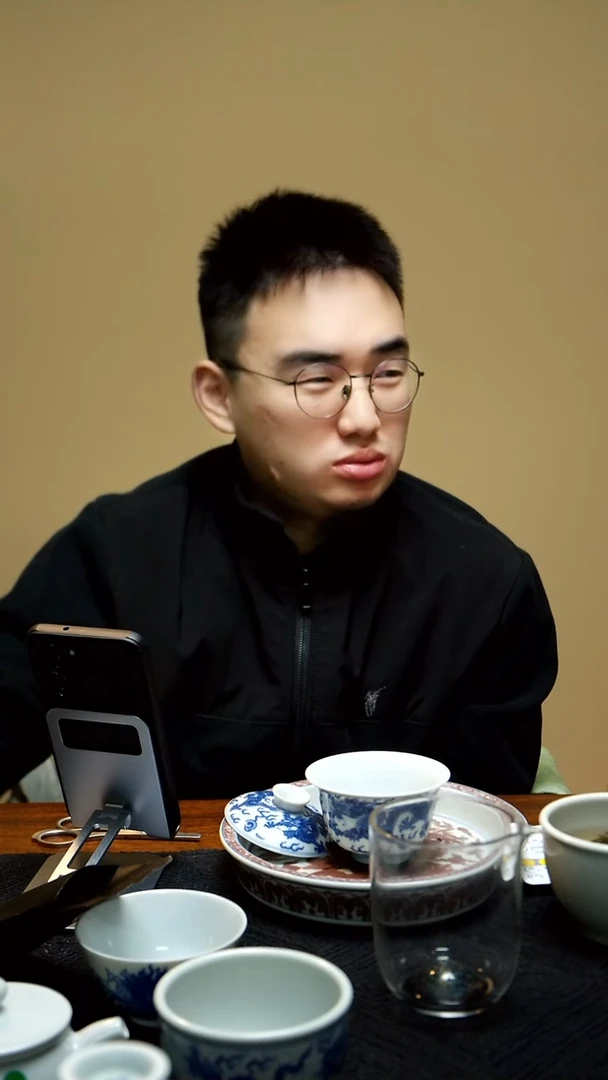 杯子瓷H***?景德镇纯手工杯子