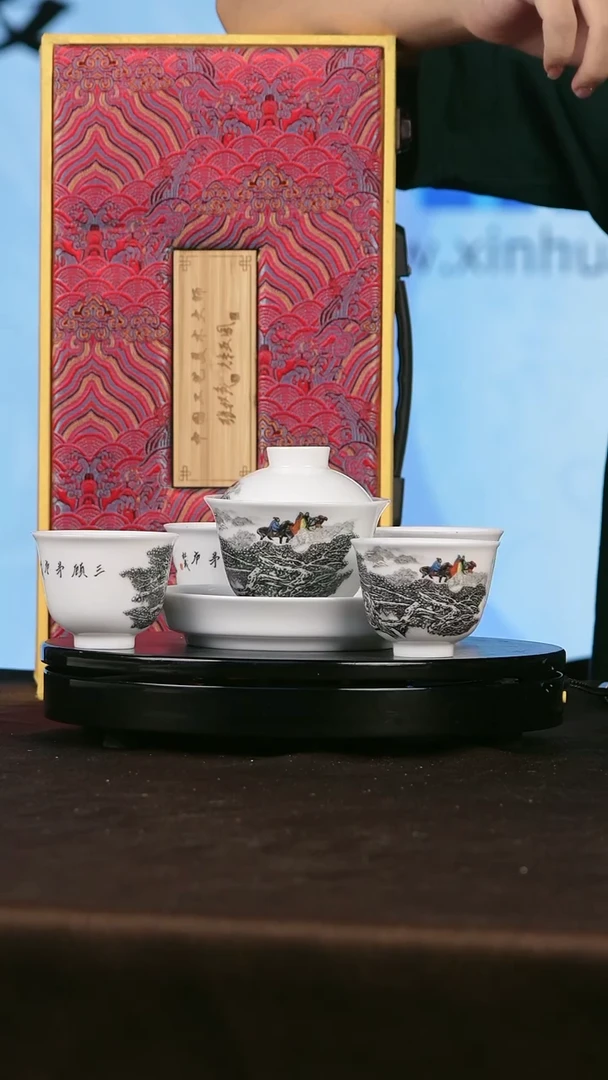 摆件【新华网瓷】景德镇陶瓷摆件O776
