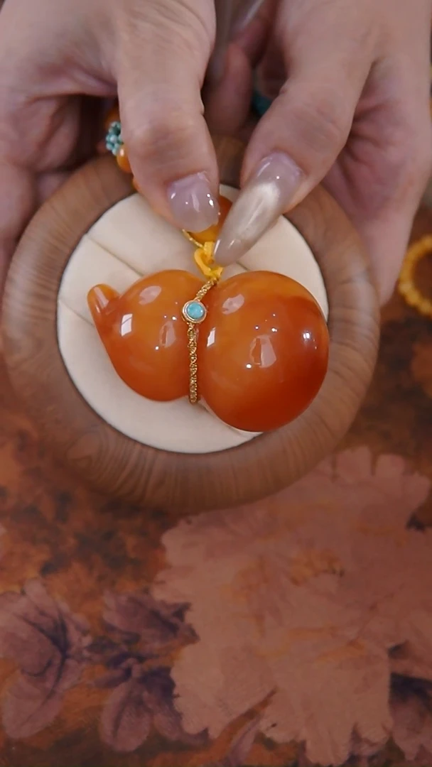 琥珀颈饰未镶嵌噗**仔颈饰
