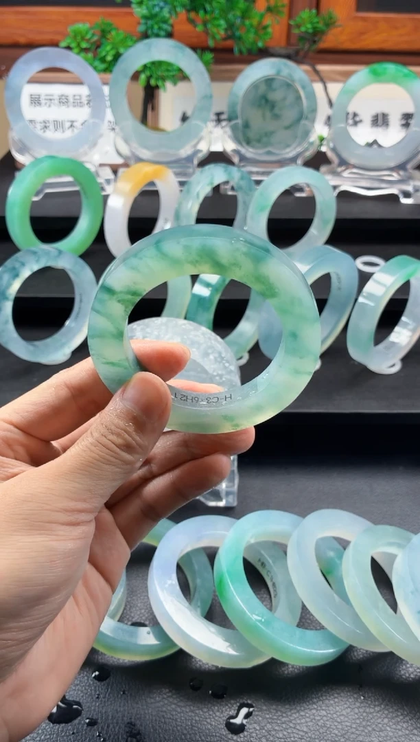 定制翡翠56未镶嵌天然A货翡翠手镯定制