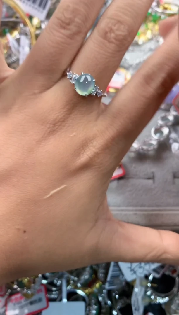 银S925镶嵌戒指翡翠666             1