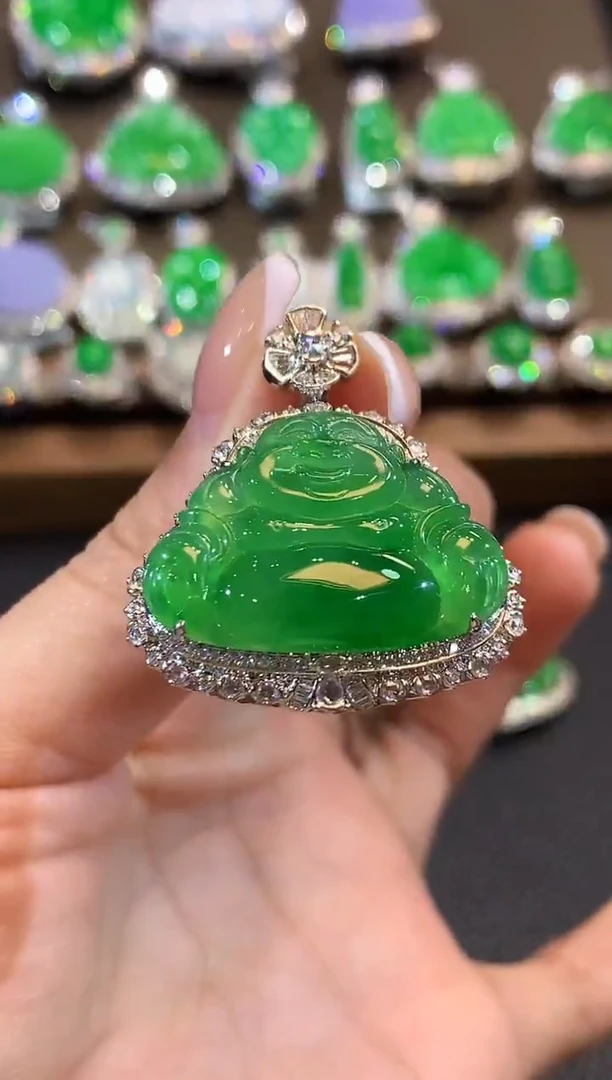 吊坠(不含链)18K金镶嵌翡翠C39