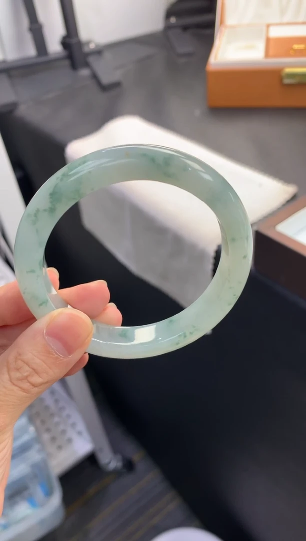 未镶嵌手镯翡翠明*退货需手镯吊牌标签完好