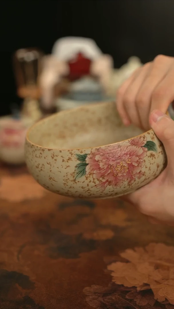 摩吉陶陶闪拍链接 牡丹花焦糖釉茶洗