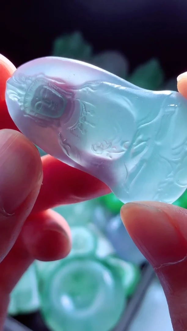 未镶嵌定制翡翠青*?翡翠毛货定制