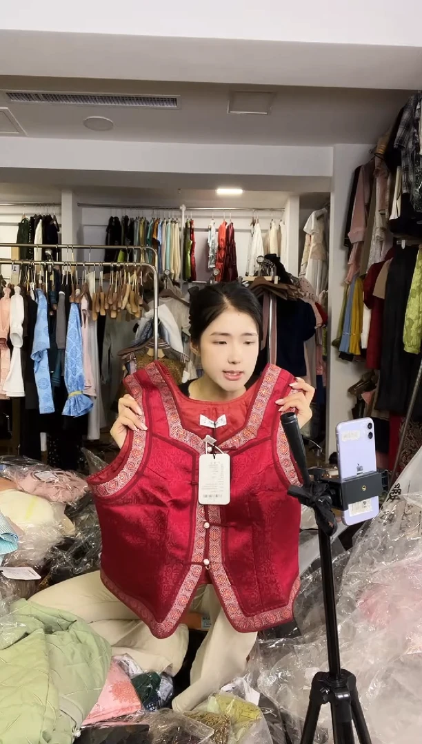 马甲   4X    135斤