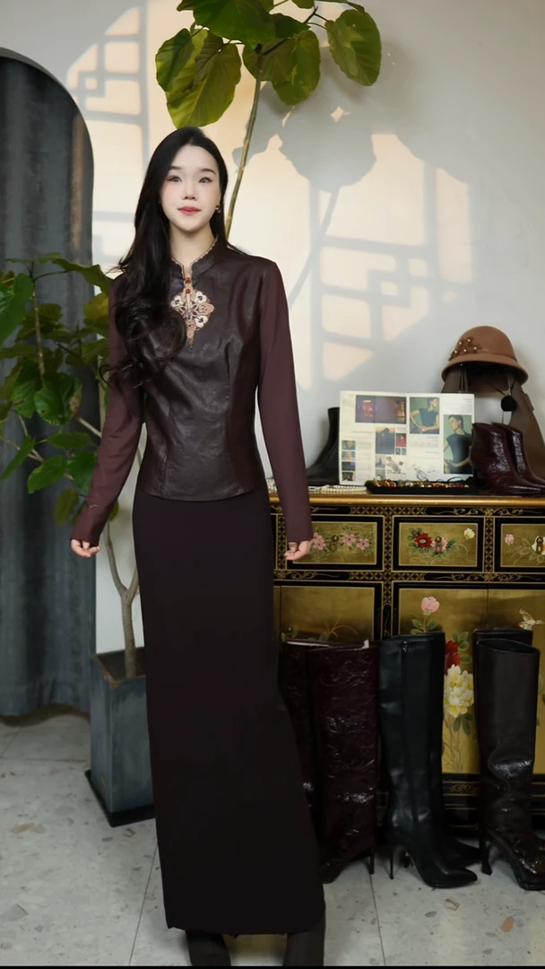 安哥拉红后透纱半身裙 M码