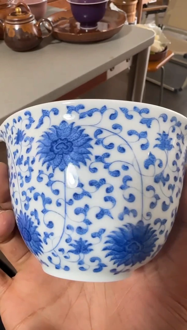 南*.荣器 点工缠枝莲水滴 公道杯