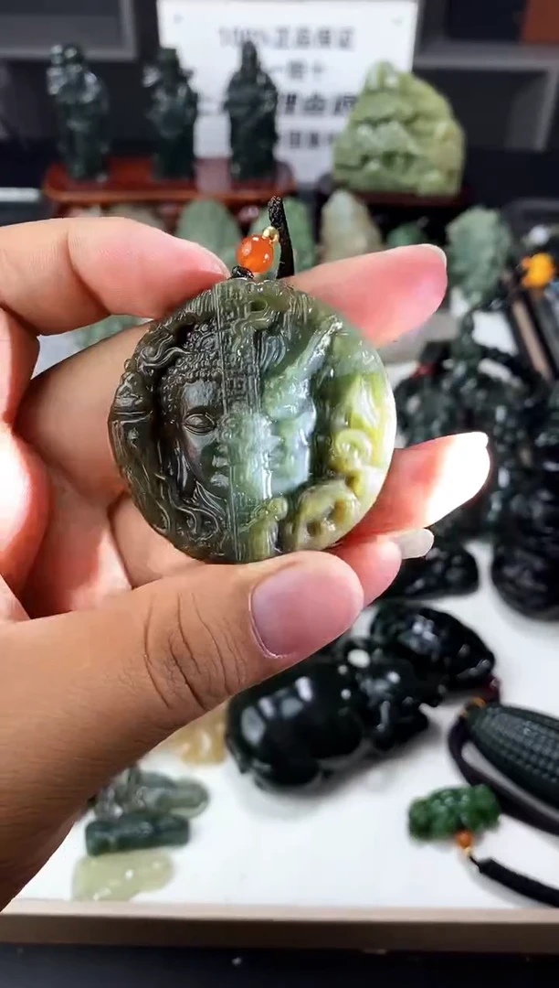 颈饰未镶嵌和田玉1