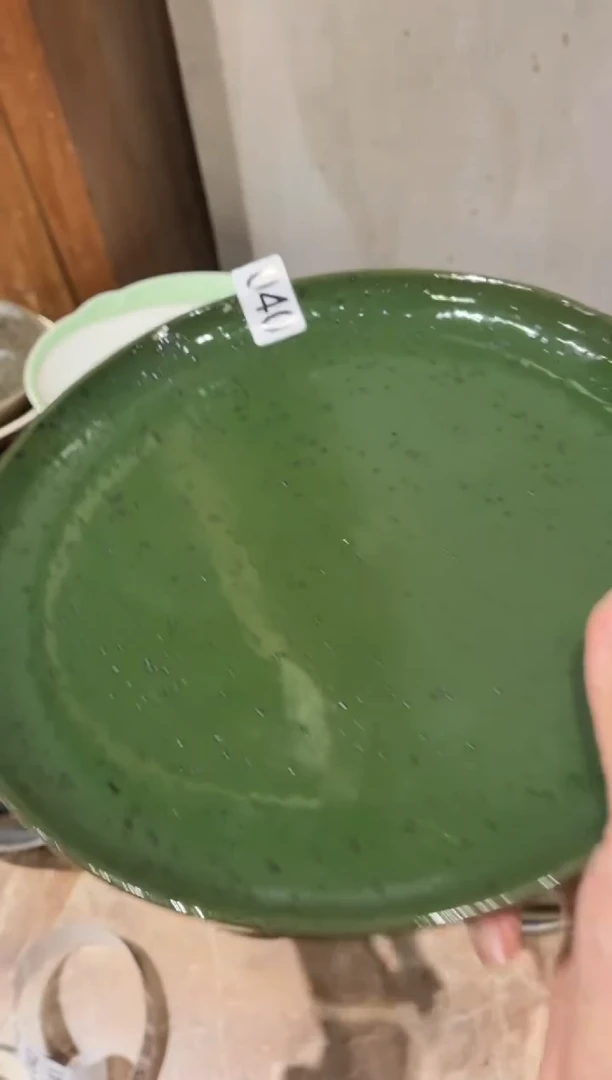 瓷片李*晓40微瑕绿麻点浅盘1个