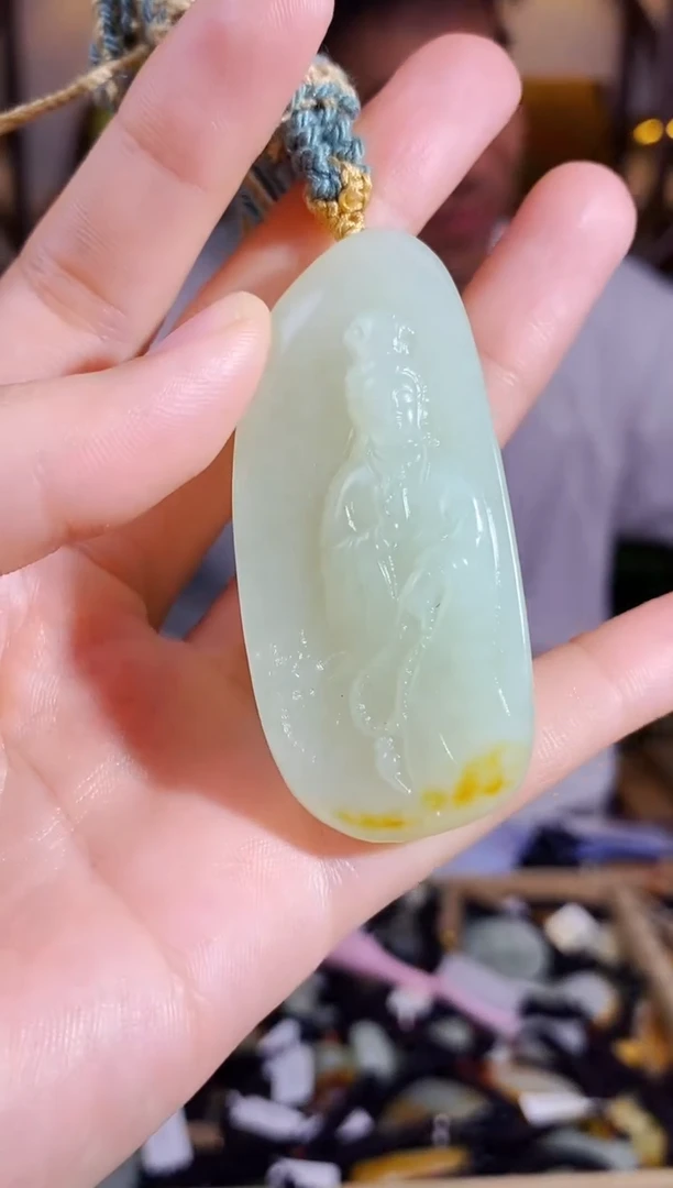 和田玉未镶嵌颈饰1