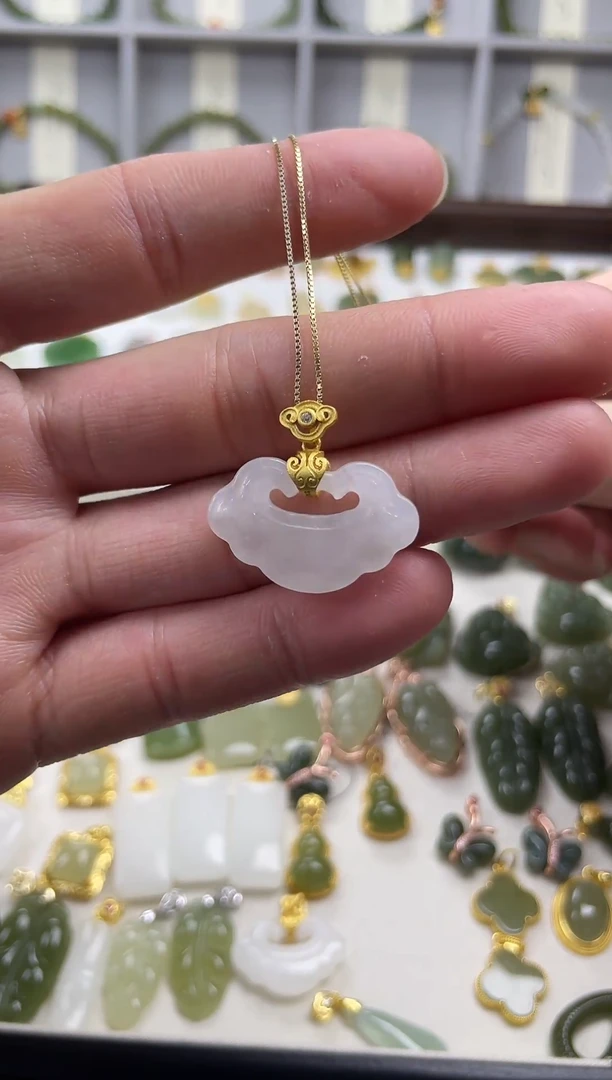 吊坠(不含链)银S925镶嵌和田玉吊坠(不含链) 银S925镶嵌 和田玉