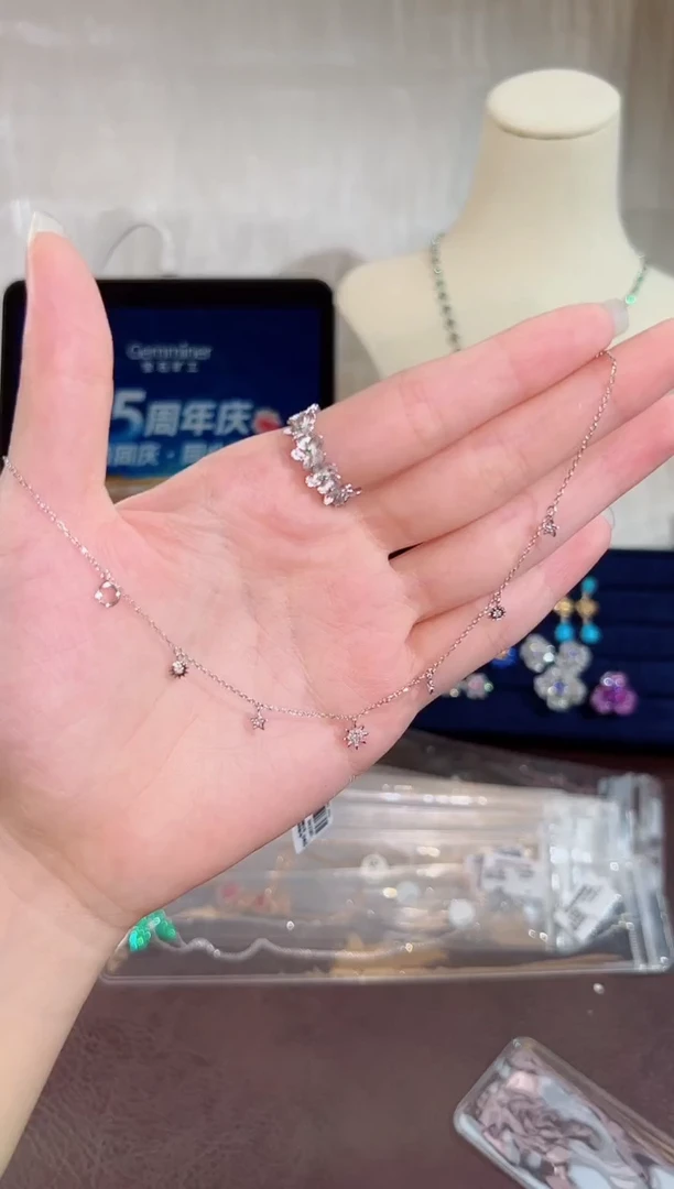 颈饰18K金镶嵌钻石BN2387#-R#81