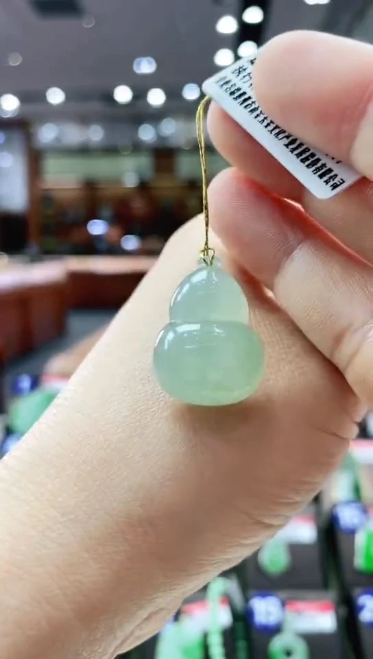 颈饰未镶嵌翡翠葫芦