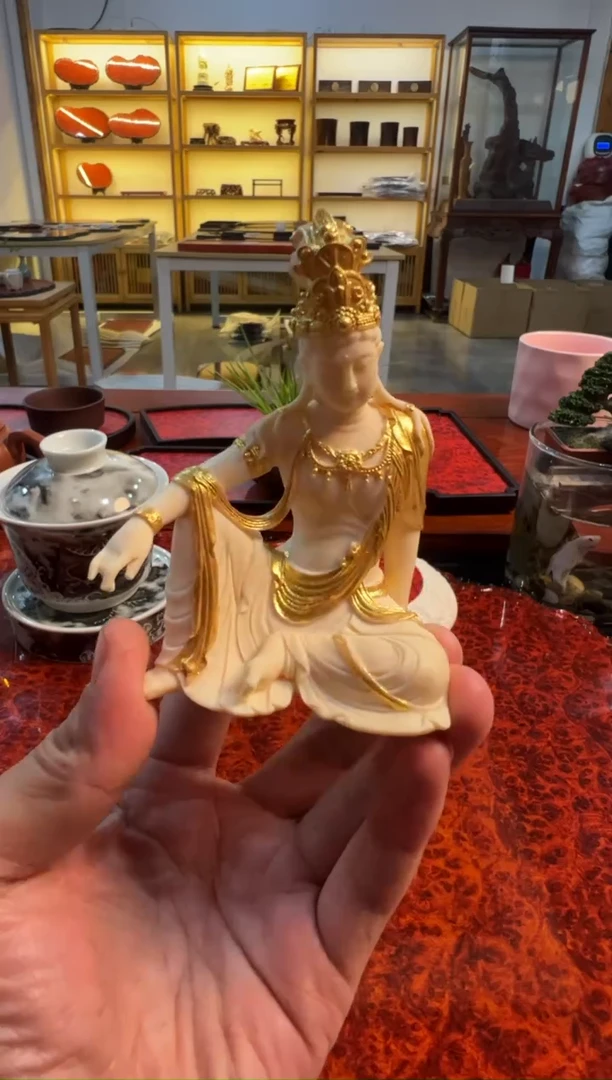 东非黑黄檀（紫光檀） 观自在观音