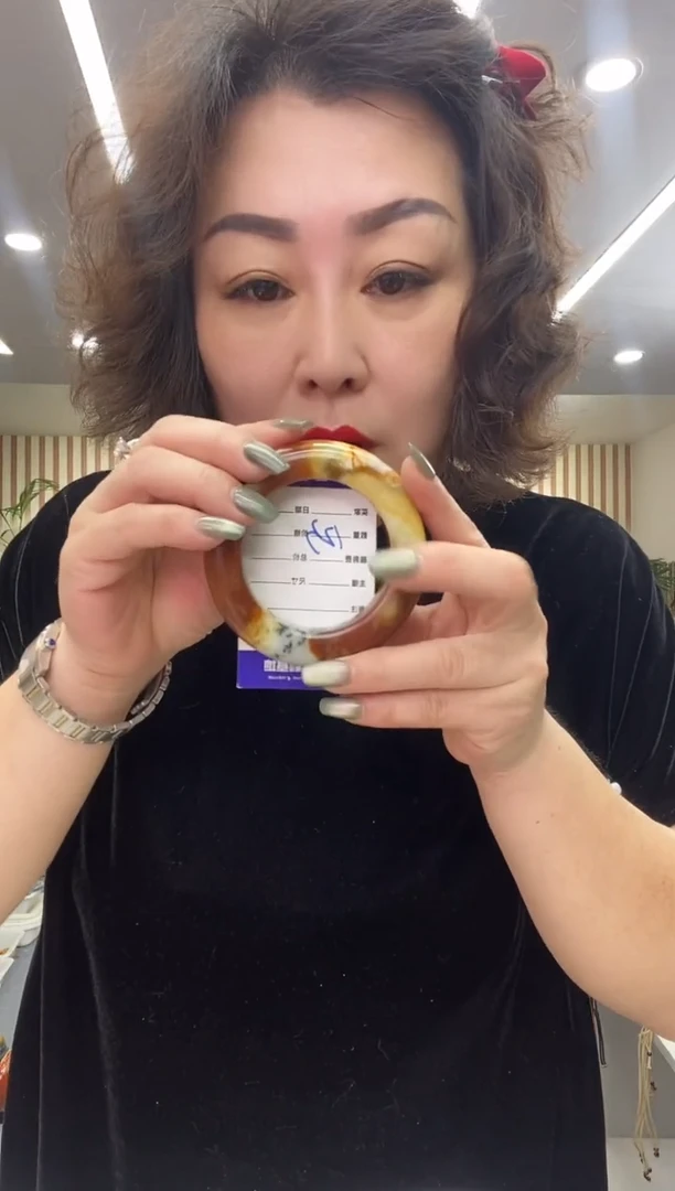 未镶嵌蛇纹石玉手镯北**风手镯