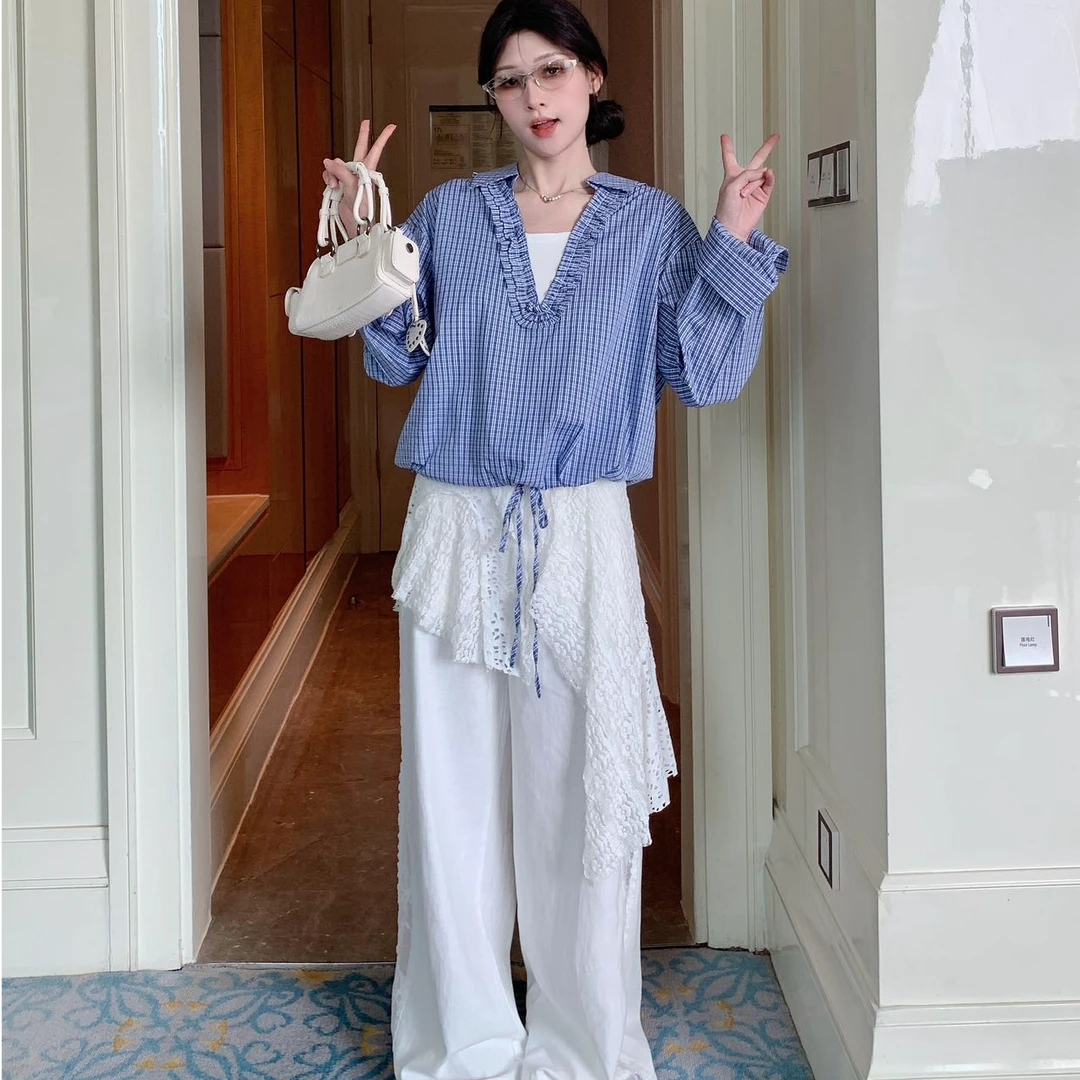 2025新款早秋季长袖上衣女衬衫显瘦v领格纹木耳女装气质衬衣减龄