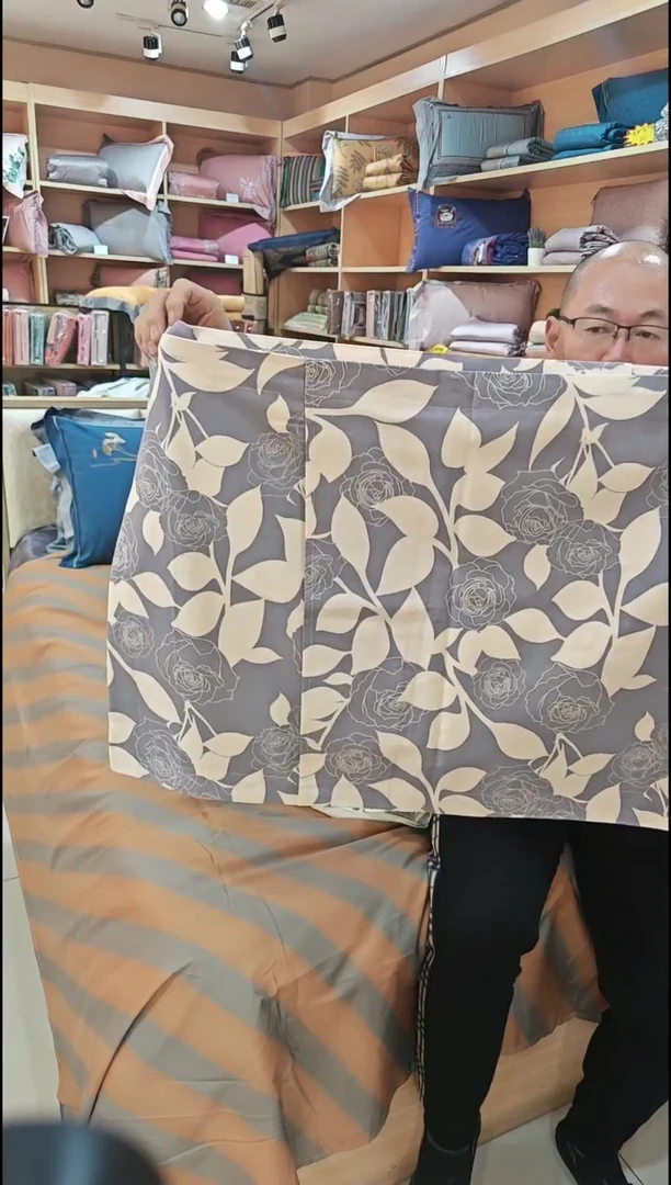银鼠毛全棉帆布枕套一对灰树叶