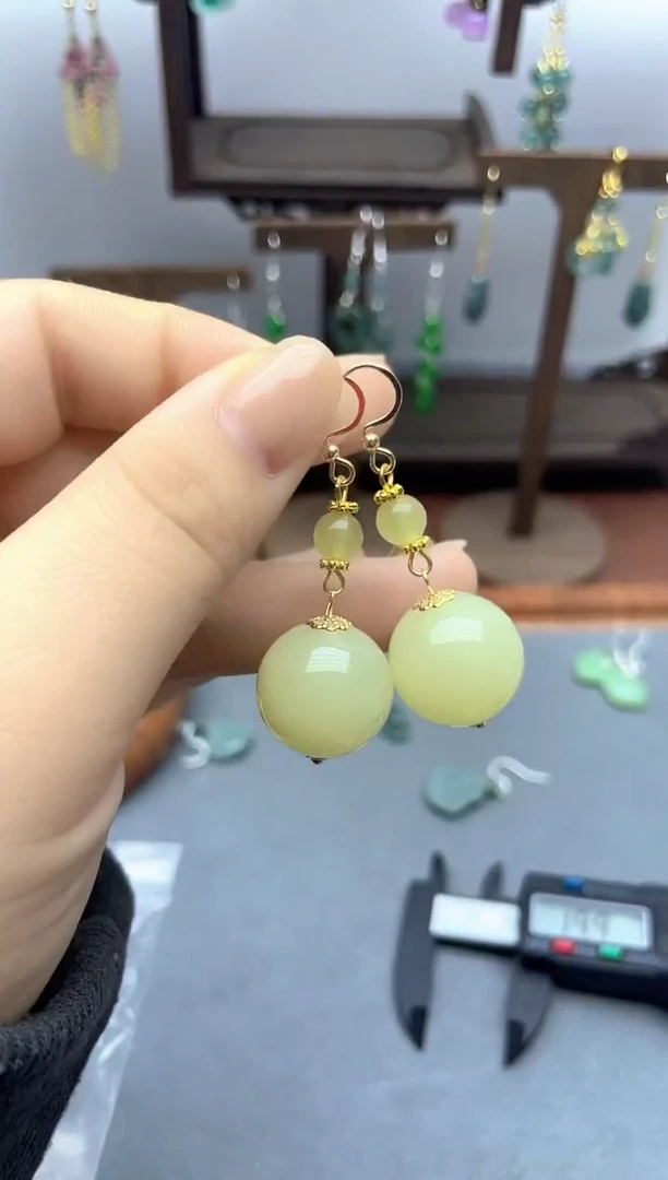 银S925镶嵌和田玉耳饰881800