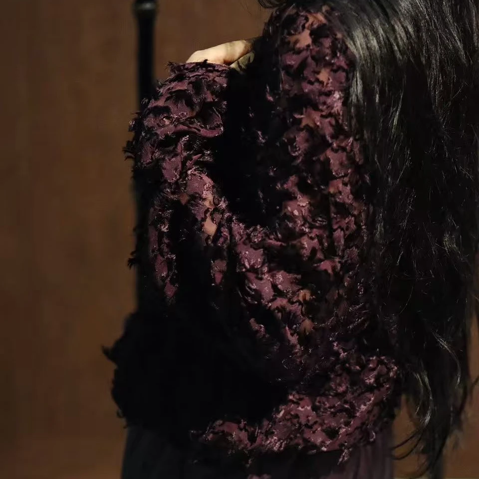 飘飘毛毛上衣春款宽松长袖圆领