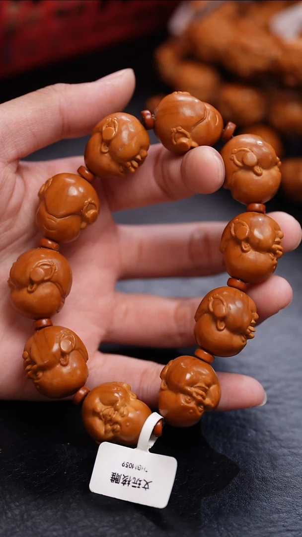 手串橄榄核笑佛