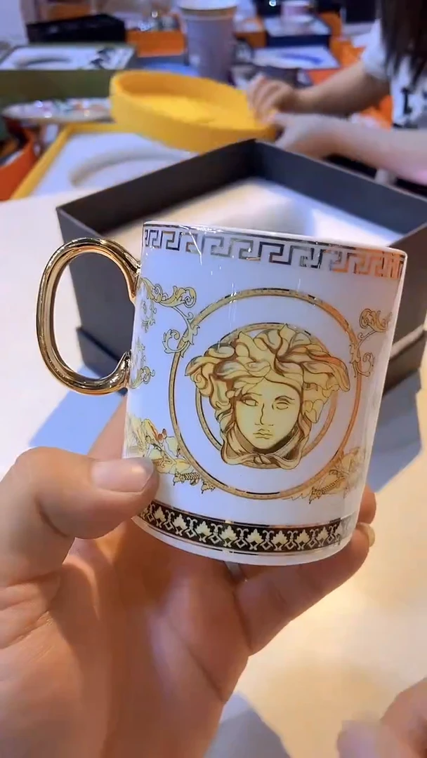 鸿辉家品牌瓷器，京东包邮！