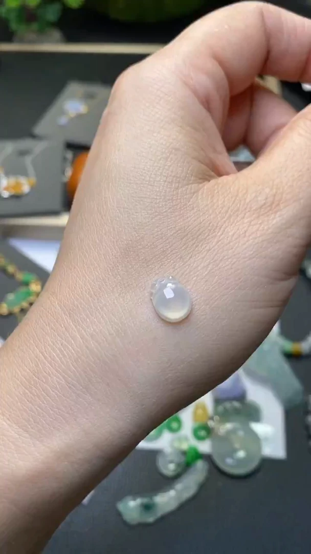 颈饰未镶嵌翡翠净货34397