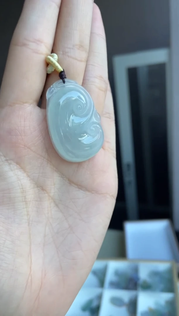吊坠(不含链)未镶嵌翡翠天然缅甸A货翡翠