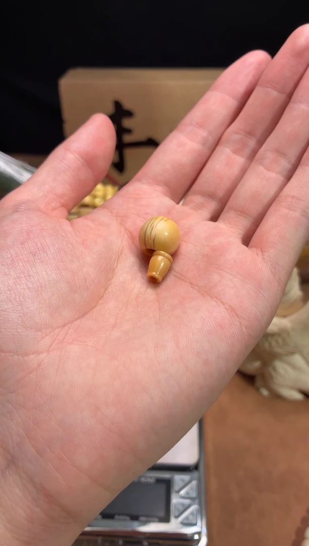 其他猛犸象牙P11高白圆珠三通12.5mm  1颗