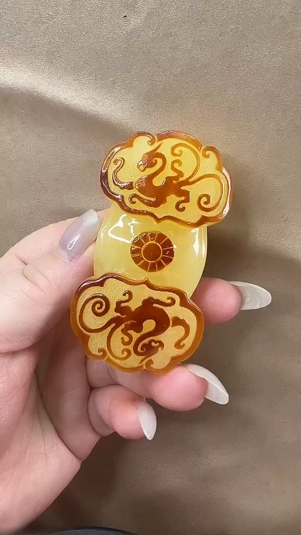 琥珀颈饰未镶嵌吊坠