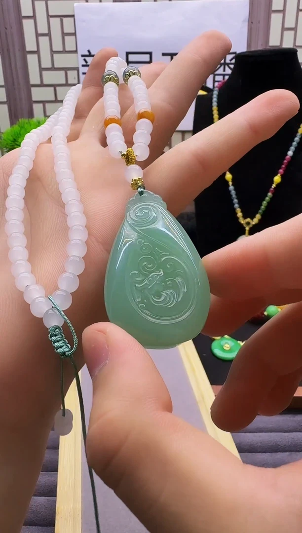 和田玉14K金镶嵌颈饰XXXXXXXXX