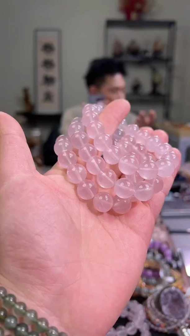 【闪购商品】芙蓉石手串未镶嵌13+mm粉水晶手串（多样性发其一）