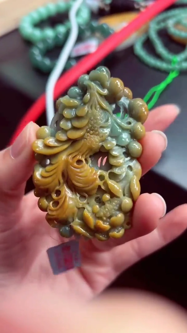 吊坠(不含链)未镶嵌翡翠天然翡翠