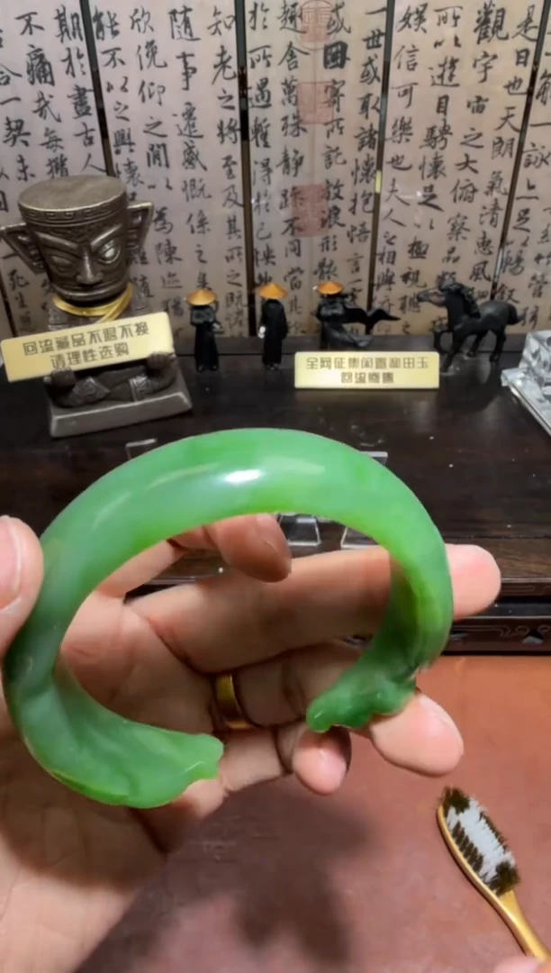 未镶嵌和田玉挂件1