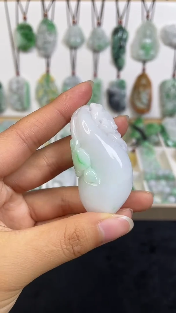 颈饰未镶嵌翡翠1