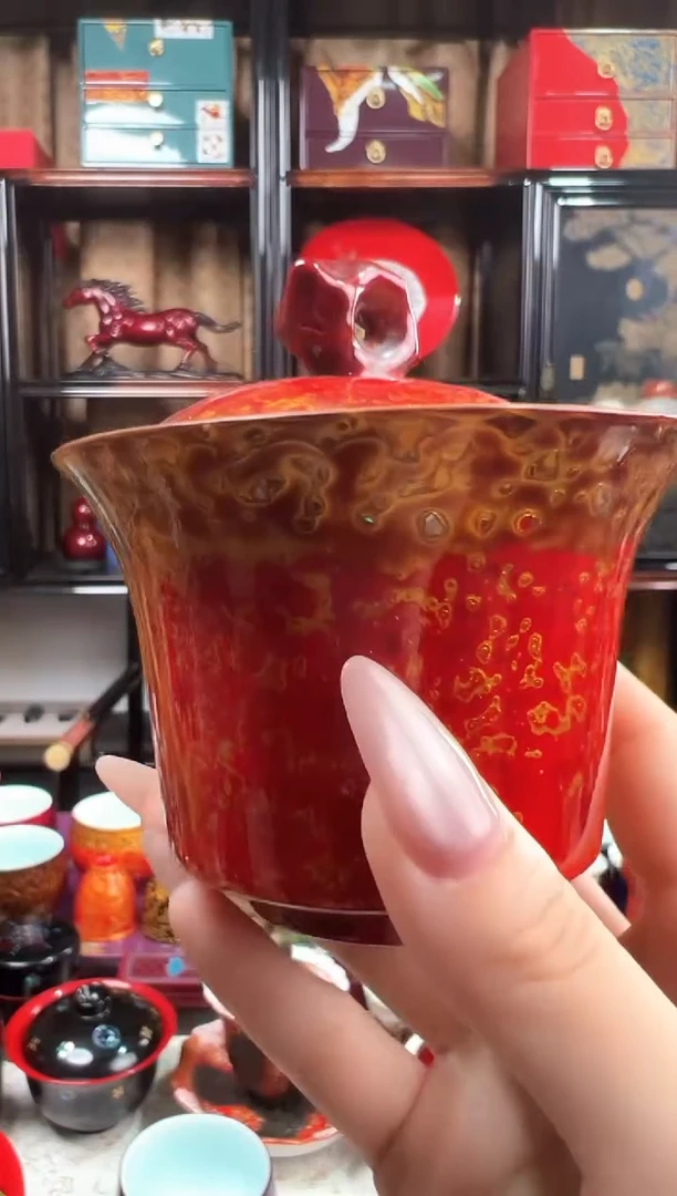 红金螺钿粗陶两才盖碗-太古大漆