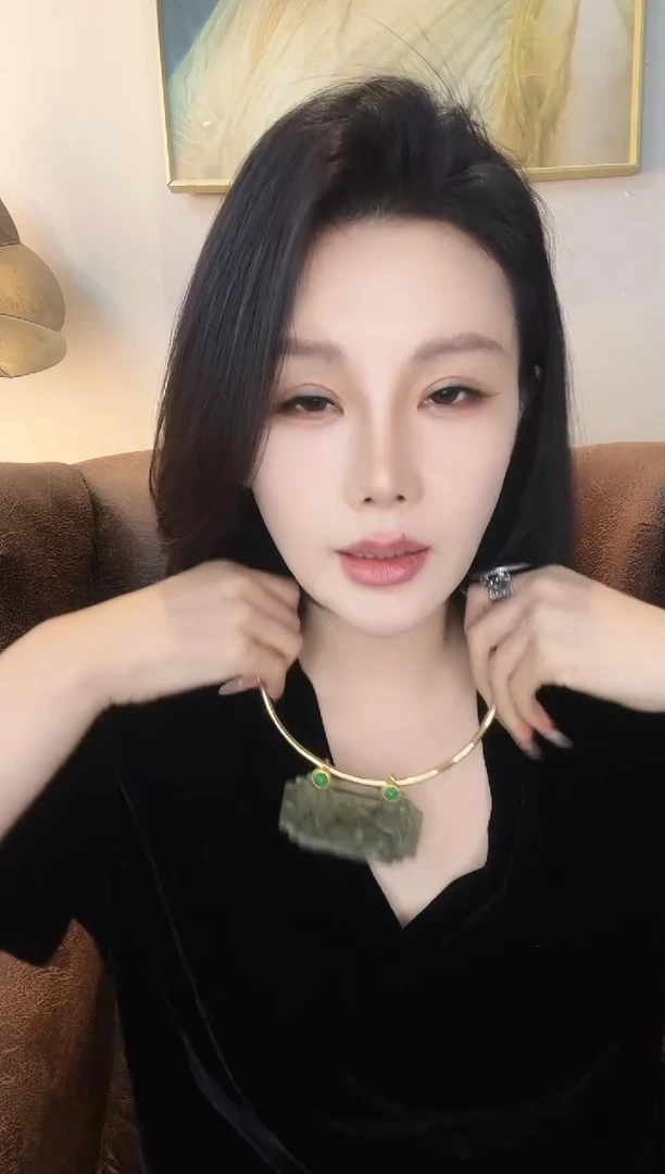 颈饰未镶嵌翡翠_***a翡翠E743