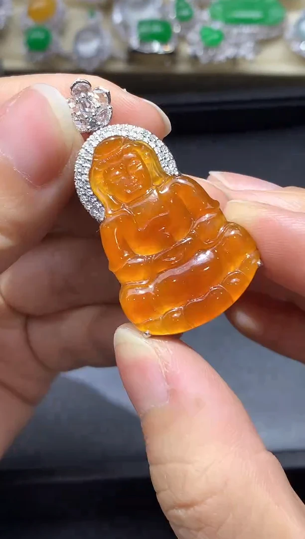 颈饰18K金镶嵌翡翠610-中国好珍宝