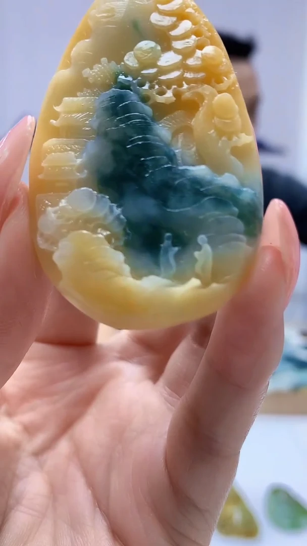 【闪购商品】定制翡翠未镶嵌3916DD-毛货挂件81