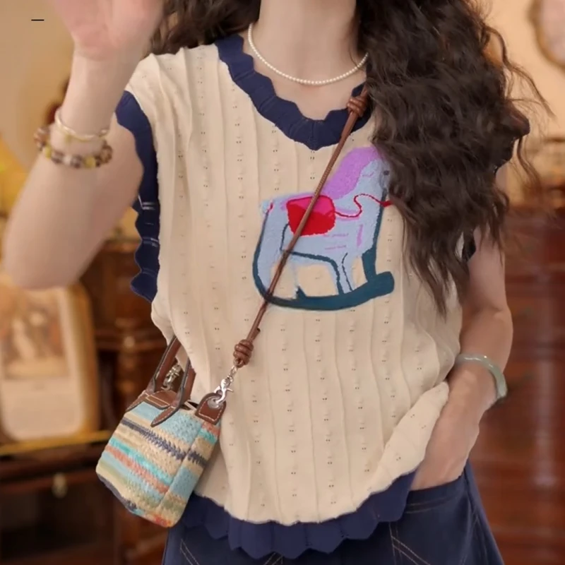 【摇曳木马】港风复古刺绣夏季短袖T恤休闲针织上衣LK2504021