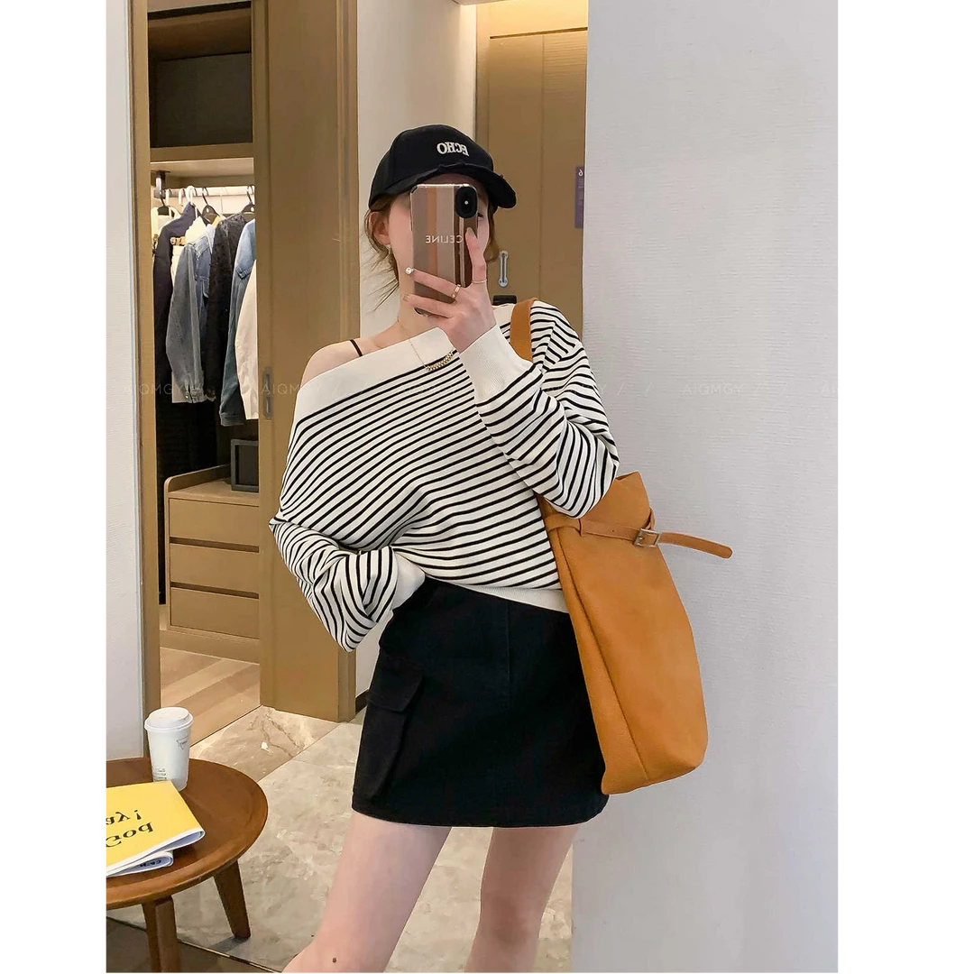 名媛气质斜领一字肩长袖针织衫女宽松显瘦2025春季新款短款条纹衫