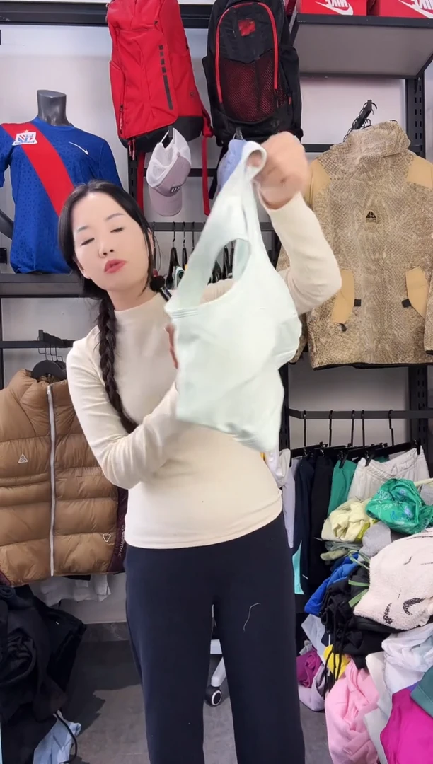 111 ·编码 瑕疵款直播间过款为准 尺码·XL
